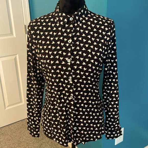 Cloth & Portrait black with chicken print button down shirt
Size S - Picture 1 of 7